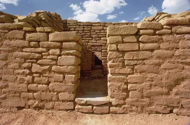 Überreste der Pueblo-Indianerwohnungen, gebaut im 11.-14. Jahrhundert